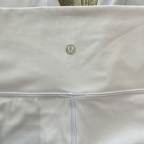 Lululemon Wunder Under high rise tight size 8 EUC - Picture 2 of 5